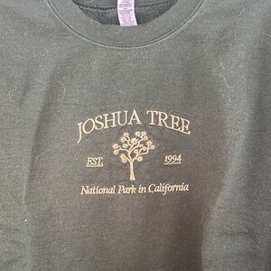 Gildan Forest Green Sweatshirt with Cream Joshua Tree Print